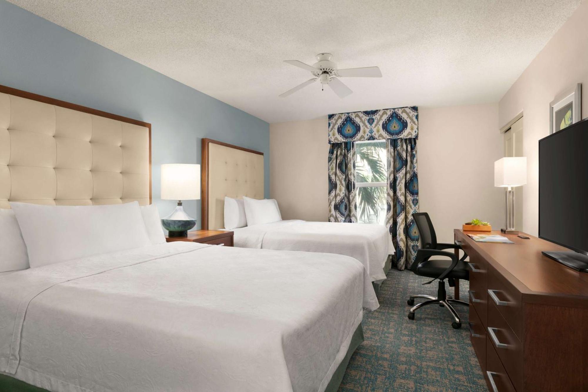 โฮมวูดสวีทบายฮิลตันฟอร์ตเมเยอร์ Hotel ฟอร์ตไมเยอร์ ภายนอก รูปภาพ